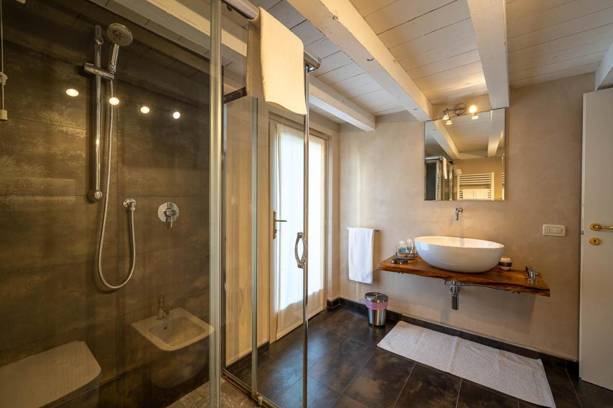 Romantic B&B Il Piccolo Paradiso San Felice del Benaco Pokój zdjęcie