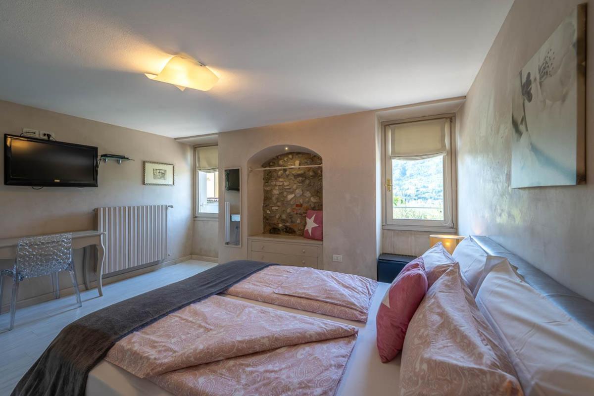 Romantic B&B Il Piccolo Paradiso San Felice del Benaco Pokój zdjęcie