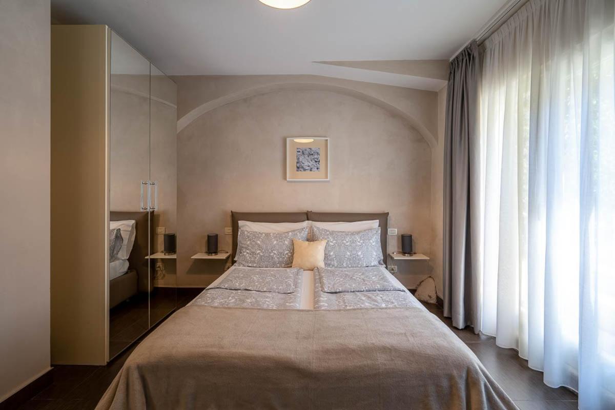 Romantic B&B Il Piccolo Paradiso San Felice del Benaco Pokój zdjęcie
